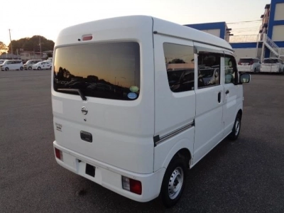 NISSAN CLIPPER VAN