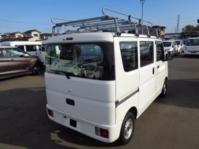 NISSAN CLIPPER VAN