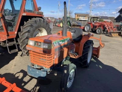 KUBOTA KUBOTA