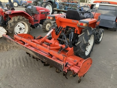 KUBOTA KUBOTA