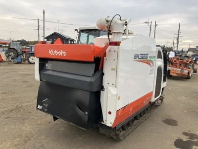 KUBOTA KUBOTA