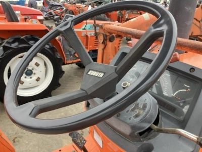 KUBOTA KUBOTA