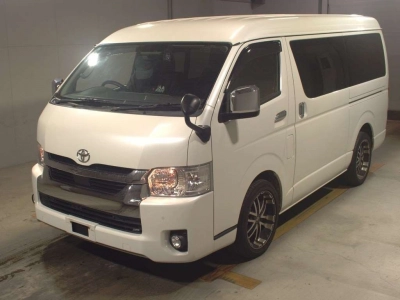 TOYOTA HIACE WAGON