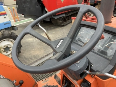 KUBOTA KUBOTA