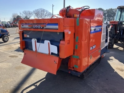 KUBOTA KUBOTA