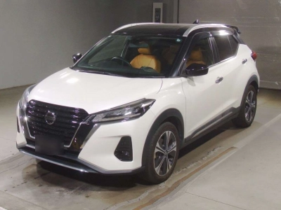 NISSAN KICKS