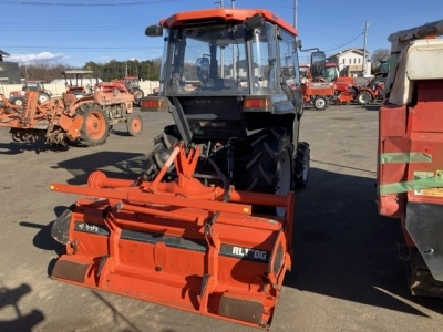 KUBOTA KUBOTA