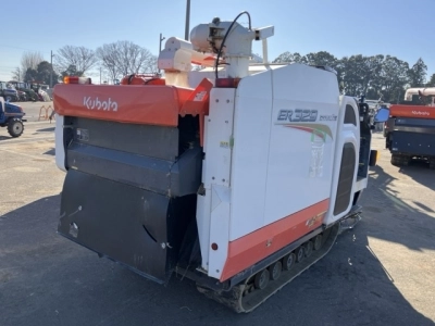 KUBOTA KUBOTA