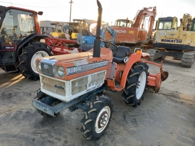 KUBOTA KUBOTA
