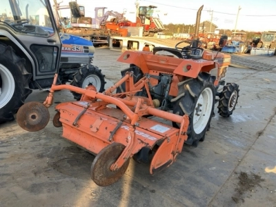 KUBOTA KUBOTA