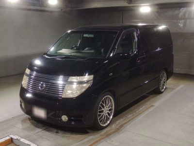 NISSAN ELGRAND