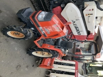 KUBOTA KUBOTA