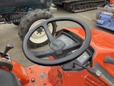KUBOTA KUBOTA