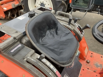 KUBOTA KUBOTA