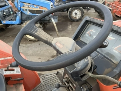 KUBOTA KUBOTA