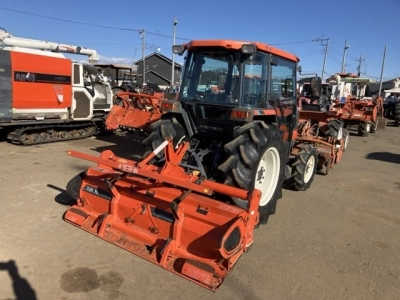 KUBOTA KUBOTA