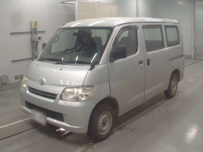 TOYOTA LITE ACE VAN
