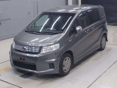 HONDA FREED SPIKE HYBRID