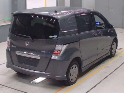 HONDA FREED SPIKE HYBRID