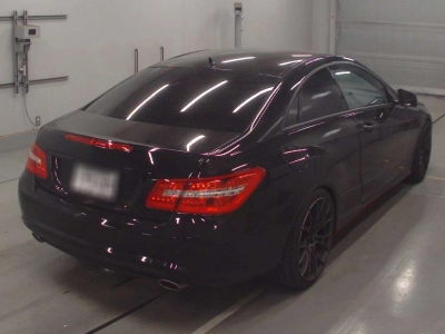 MERCEDES BENZ E CLASS