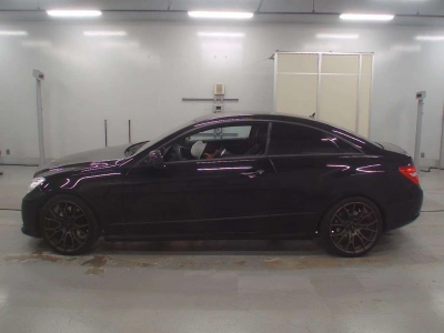 MERCEDES BENZ E CLASS