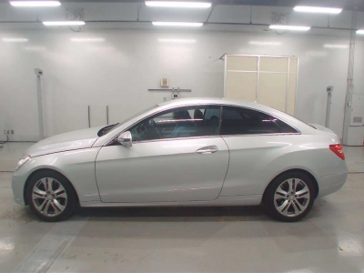 MERCEDES BENZ E CLASS