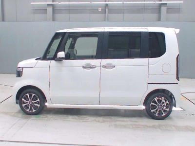HONDA N BOX CUSTOM