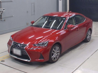 LEXUS IS