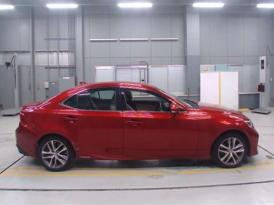 LEXUS IS