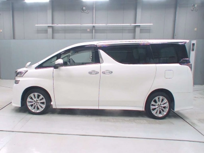 TOYOTA VELLFIRE