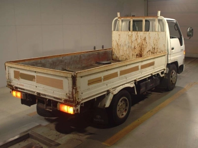 TOYOTA DYNA TRUCK