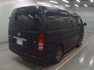 TOYOTA HIACE WAGON