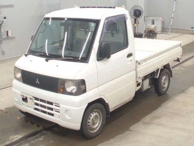 MITSUBISHI MINICAB TRUCK