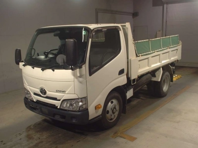 TOYOTA DYNA TRUCK