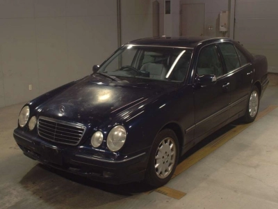 MERCEDES BENZ E CLASS