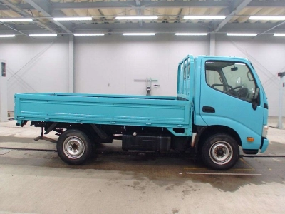 TOYOTA DYNA TRUCK
