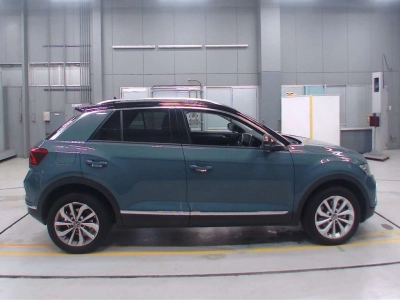 VOLKSWAGEN T-ROC