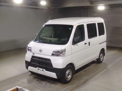 TOYOTA PIXIS VAN