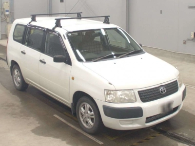 TOYOTA SUCCEED VAN