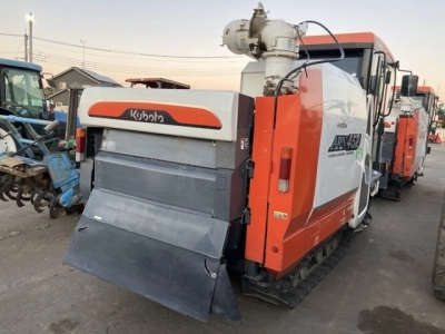 KUBOTA KUBOTA