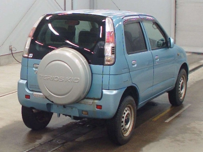 DAIHATSU TERIOS KID
