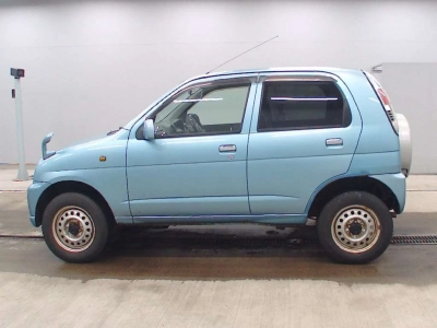 DAIHATSU TERIOS KID