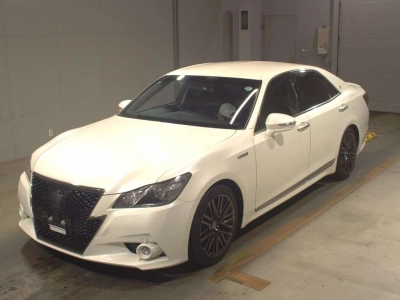 TOYOTA CROWN HYBRID