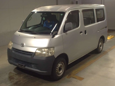 TOYOTA TOWN ACE VAN