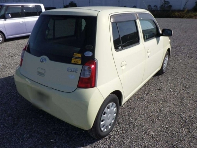 DAIHATSU ESSE