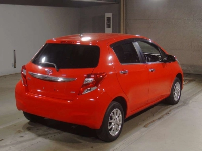 TOYOTA VITZ