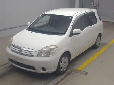 TOYOTA RAUM