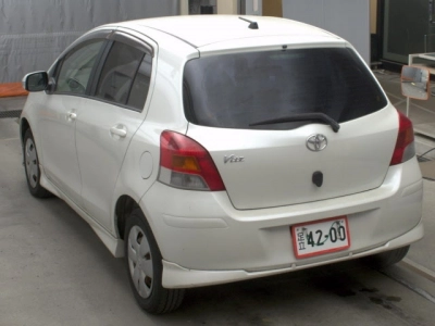 TOYOTA VITZ