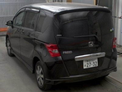 HONDA FREED