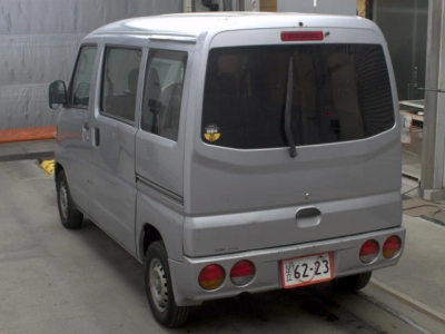 NISSAN CLIPPER VAN
